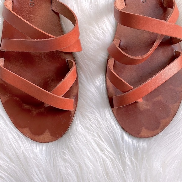 Lucky Brand Leather Strappy Sandals EUC - Picture 3 of 11